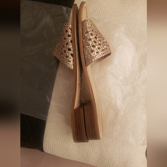 💫Kate Spade: Berlin Woven Leather Rose-Gold  Sandle - Picture 3 of 6